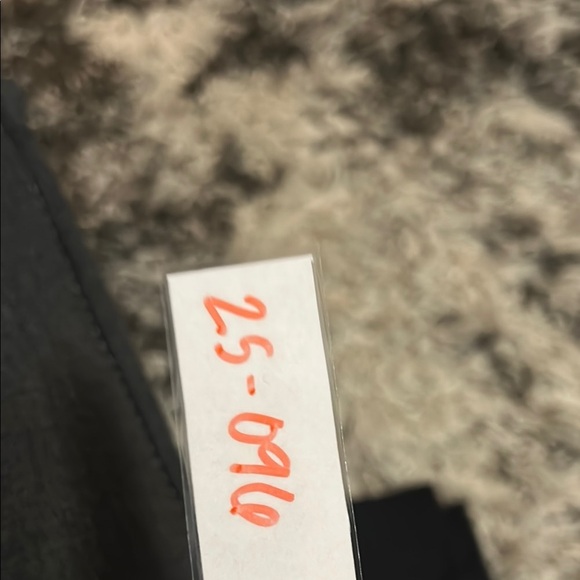 Nike Black and Blue Leggings with Performance Fabric - Picture 7 of 7